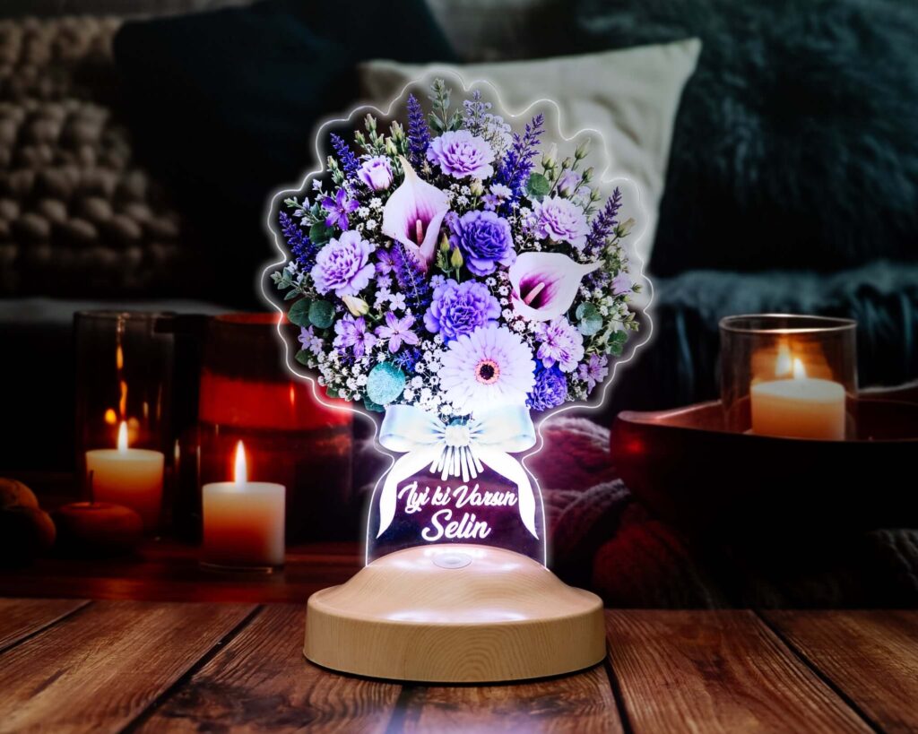 Lampă 3D personalizată buchet de Crini Mov și Lavandă – vedere de ansamblu
