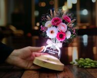 Lampă 3D personalizată buchet de Gerbera Roz și Albe – lumină caldă