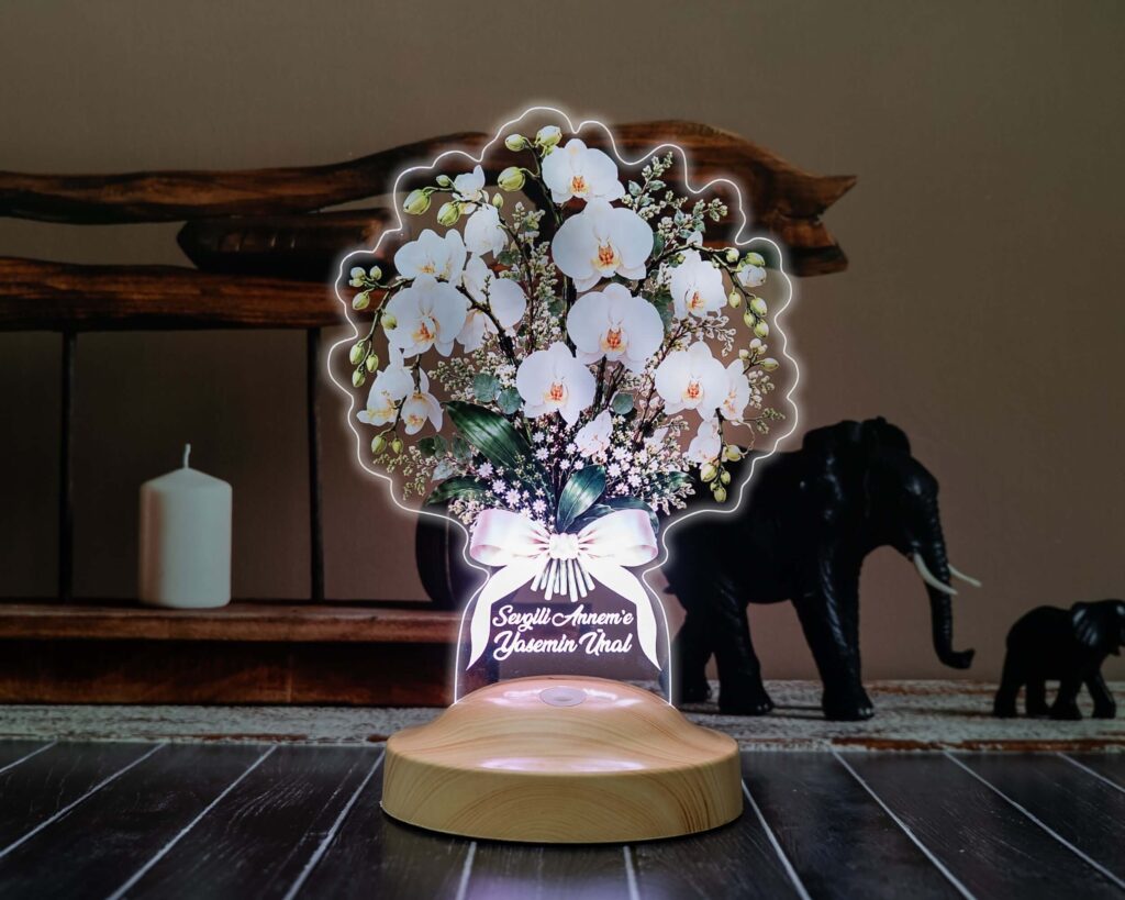 Lampă 3D personalizată buchet de Orhidee Albe – vedere de ansamblu