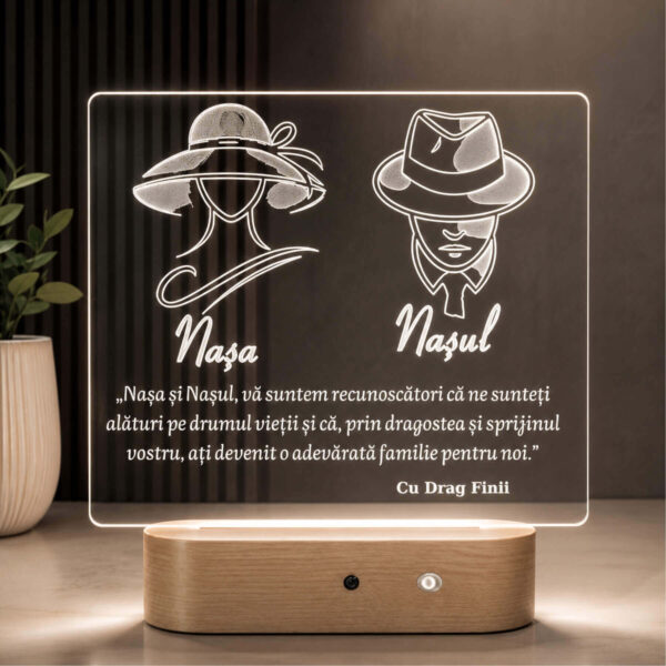 Lampă 3D personalizată Nașul și Nașa – vedere de ansamblu